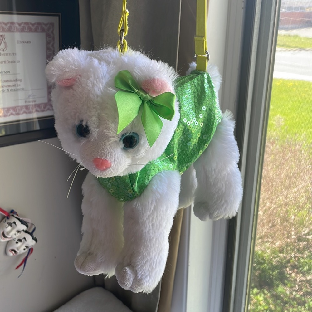 Poochie & Co cat purse, white and green, super cute accessory 🐈🐈🐈💚💚💚